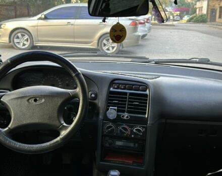 Серый ВАЗ 2110, объемом двигателя 1.6 л и пробегом 160 тыс. км за 2700 $, фото 6 на Automoto.ua