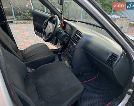 Серый ВАЗ 2110, объемом двигателя 1.6 л и пробегом 190 тыс. км за 2900 $, фото 21 на Automoto.ua