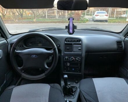 Серый ВАЗ 2110, объемом двигателя 1.6 л и пробегом 170 тыс. км за 2000 $, фото 6 на Automoto.ua