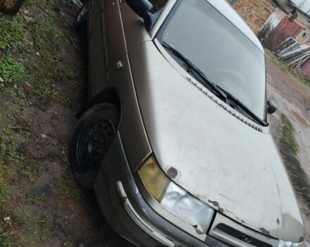 Серый ВАЗ 2110, объемом двигателя 1.5 л и пробегом 240 тыс. км за 568 $, фото 1 на Automoto.ua