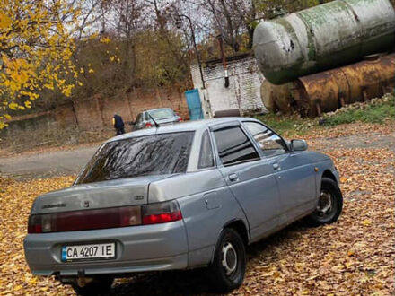 ВАЗ 2110 2001 у Умани на Automoto.ua Сірий ВАЗ 2110, об'ємом двигуна 1.46 л та пробігом 200 тис. км за 1100 $, фото 1 на Automoto.ua