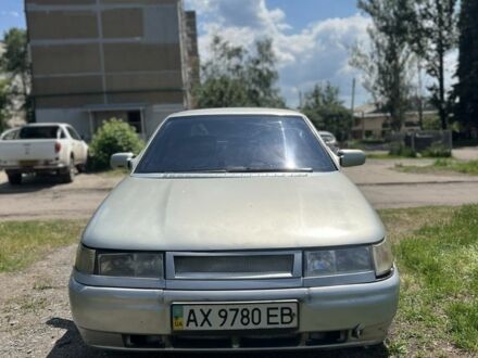 ВАЗ 2110 2002 у Славянске на Automoto.ua Сірий ВАЗ 2110, об'ємом двигуна 1.5 л та пробігом 100 тис. км за 894 $, фото 1 на Automoto.ua