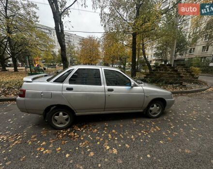 Серый ВАЗ 2110, объемом двигателя 1.6 л и пробегом 180 тыс. км за 2000 $, фото 1 на Automoto.ua