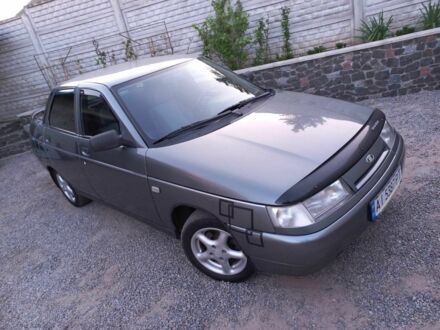 ВАЗ 2110 2004 в Тараще на Automoto.ua Серый ВАЗ 2110, объемом двигателя 1.5 л и пробегом 119 тыс. км за 2200 $, фото 1 на Automoto.ua