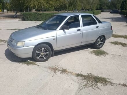 Серый ВАЗ 2110, объемом двигателя 1 л и пробегом 205 тыс. км за 1600 $, фото 1 на Automoto.ua