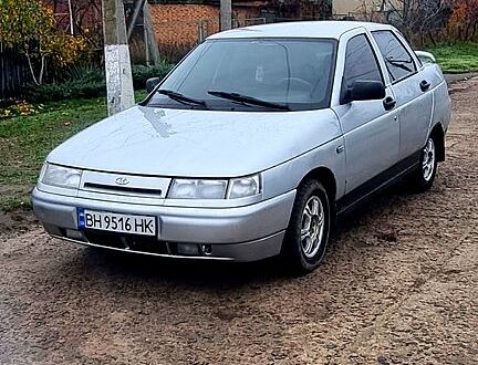 Серый ВАЗ 2110, объемом двигателя 1.5 л и пробегом 230 тыс. км за 1350 $, фото 1 на Automoto.ua