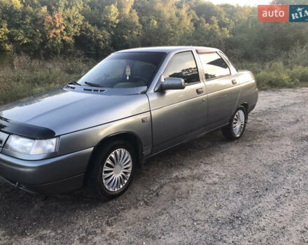 Серый ВАЗ 2110, объемом двигателя 1.6 л и пробегом 269 тыс. км за 2000 $, фото 1 на Automoto.ua