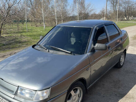 ВАЗ 2110 2005 у Миргороде на Automoto.ua Сірий ВАЗ 2110, об'ємом двигуна 1.6 л та пробігом 265 тис. км за 2000 $, фото 1 на Automoto.ua