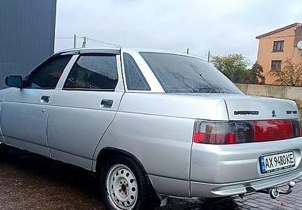 Серый ВАЗ 2110, объемом двигателя 1.6 л и пробегом 190 тыс. км за 1800 $, фото 1 на Automoto.ua