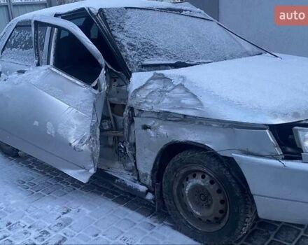 Серый ВАЗ 2110, объемом двигателя 1.6 л и пробегом 184 тыс. км за 600 $, фото 1 на Automoto.ua