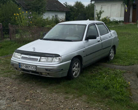 Серый ВАЗ 2110, объемом двигателя 1.6 л и пробегом 220 тыс. км за 1800 $, фото 1 на Automoto.ua