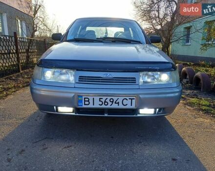 Серый ВАЗ 2110, объемом двигателя 1.6 л и пробегом 302 тыс. км за 2700 $, фото 1 на Automoto.ua