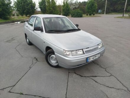 Серый ВАЗ 2110, объемом двигателя 1.6 л и пробегом 185 тыс. км за 2000 $, фото 1 на Automoto.ua