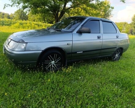 Серый ВАЗ 2110, объемом двигателя 0 л и пробегом 300 тыс. км за 1350 $, фото 1 на Automoto.ua