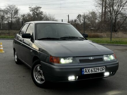 Серый ВАЗ 2110, объемом двигателя 1.6 л и пробегом 200 тыс. км за 2800 $, фото 1 на Automoto.ua