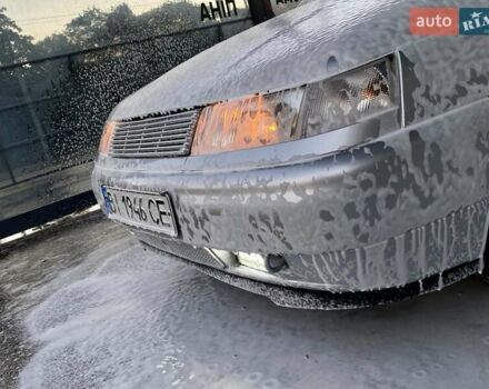 Серый ВАЗ 2110, объемом двигателя 1.6 л и пробегом 386 тыс. км за 3200 $, фото 1 на Automoto.ua