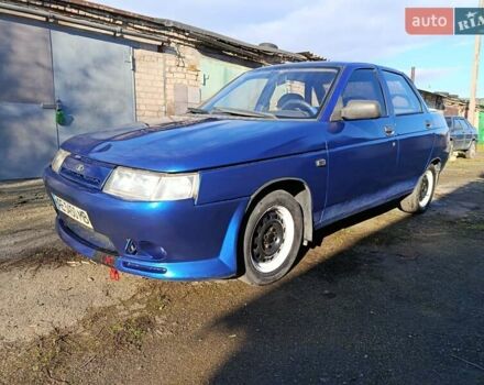 Синий ВАЗ 2110, объемом двигателя 1.5 л и пробегом 300 тыс. км за 999 $, фото 2 на Automoto.ua