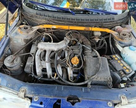 Синий ВАЗ 2110, объемом двигателя 1.6 л и пробегом 400 тыс. км за 1400 $, фото 2 на Automoto.ua