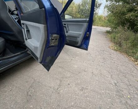 Синий ВАЗ 2110, объемом двигателя 1.5 л и пробегом 225 тыс. км за 1899 $, фото 9 на Automoto.ua