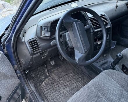 ВАЗ 2110 2001 в Броварах на Automoto.ua Синий ВАЗ 2110, объемом двигателя 0 л и пробегом 200 тыс. км за 1198 $, фото 5 на Automoto.ua