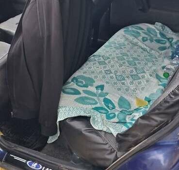 ВАЗ 2110 2002 в Кривом Роге на Automoto.ua Синий ВАЗ 2110, объемом двигателя 1.5 л и пробегом 277 тыс. км за 2500 $, фото 2 на Automoto.ua