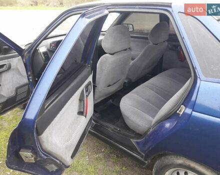 Синий ВАЗ 2110, объемом двигателя 1.5 л и пробегом 275 тыс. км за 2200 $, фото 1 на Automoto.ua