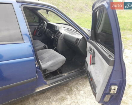 Синий ВАЗ 2110, объемом двигателя 1.5 л и пробегом 275 тыс. км за 2200 $, фото 4 на Automoto.ua