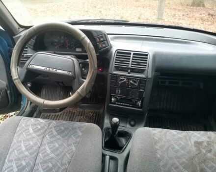 Синий ВАЗ 2110, объемом двигателя 1.6 л и пробегом 445 тыс. км за 1199 $, фото 5 на Automoto.ua