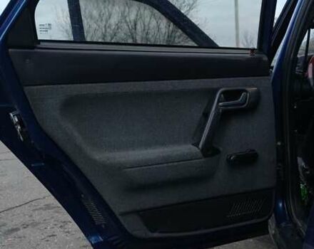 Синий ВАЗ 2110, объемом двигателя 1.6 л и пробегом 87 тыс. км за 2350 $, фото 5 на Automoto.ua