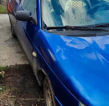 Синий ВАЗ 2110, объемом двигателя 1.6 л и пробегом 260 тыс. км за 1050 $, фото 4 на Automoto.ua