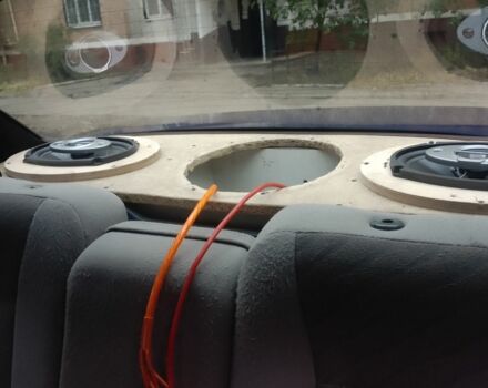 Синий ВАЗ 2110, объемом двигателя 1.6 л и пробегом 200 тыс. км за 1426 $, фото 5 на Automoto.ua