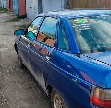 Синий ВАЗ 2110, объемом двигателя 1.6 л и пробегом 260 тыс. км за 1050 $, фото 2 на Automoto.ua