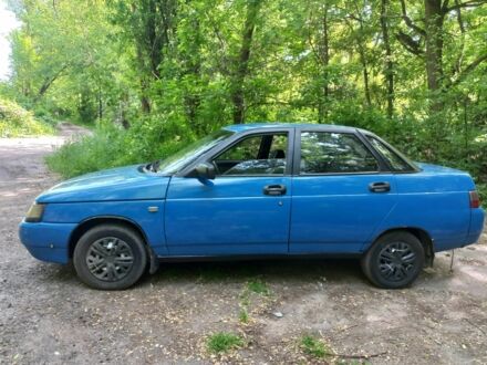 ВАЗ 2110 2001 у Кропивницькому (Кіровограді) на Automoto.ua Синій ВАЗ 2110, об'ємом двигуна 1 л та пробігом 1000 тис. км за 1300 $, фото 1 на Automoto.ua