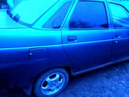 Синий ВАЗ 2110, объемом двигателя 1.6 л и пробегом 300 тыс. км за 1100 $, фото 1 на Automoto.ua