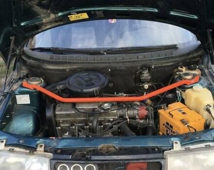 Зелений ВАЗ 2110, об'ємом двигуна 1.6 л та пробігом 216 тис. км за 1000 $, фото 4 на Automoto.ua