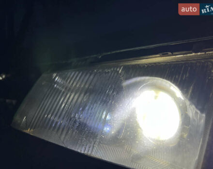 Зелений ВАЗ 2110, об'ємом двигуна 1.6 л та пробігом 273 тис. км за 950 $, фото 5 на Automoto.ua