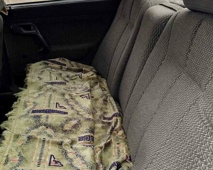 Зеленый ВАЗ 2110, объемом двигателя 1.5 л и пробегом 196 тыс. км за 1200 $, фото 6 на Automoto.ua