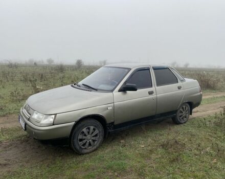 Зеленый ВАЗ 2110, объемом двигателя 1.5 л и пробегом 300 тыс. км за 1350 $, фото 2 на Automoto.ua