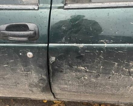 Зеленый ВАЗ 2110, объемом двигателя 1.5 л и пробегом 300 тыс. км за 1000 $, фото 8 на Automoto.ua