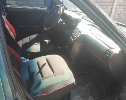 Зеленый ВАЗ 2110, объемом двигателя 1.5 л и пробегом 300 тыс. км за 1300 $, фото 2 на Automoto.ua