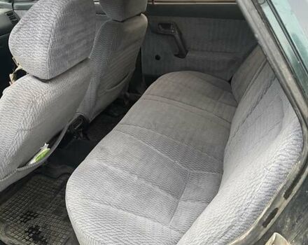 Зеленый ВАЗ 2110, объемом двигателя 1.5 л и пробегом 300 тыс. км за 1000 $, фото 1 на Automoto.ua