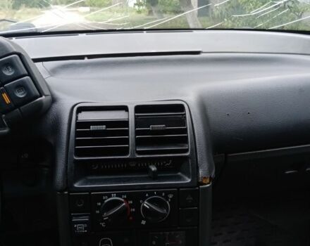 Зеленый ВАЗ 2110, объемом двигателя 1.5 л и пробегом 290 тыс. км за 1080 $, фото 6 на Automoto.ua