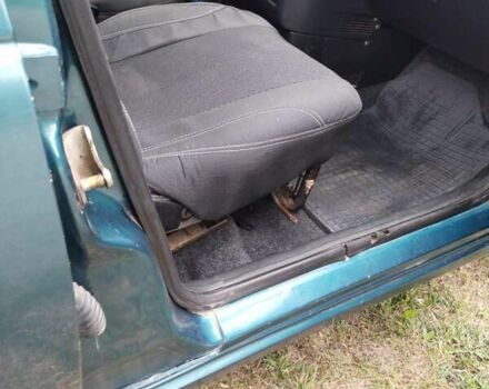 Зеленый ВАЗ 2110, объемом двигателя 1.5 л и пробегом 330 тыс. км за 1200 $, фото 15 на Automoto.ua