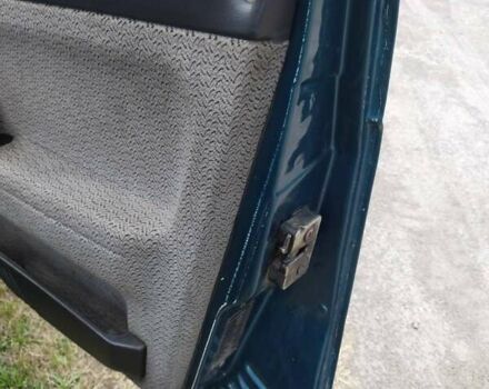 Зеленый ВАЗ 2110, объемом двигателя 1.5 л и пробегом 330 тыс. км за 1200 $, фото 1 на Automoto.ua