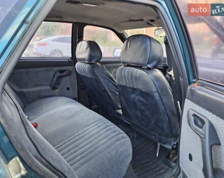 Зелений ВАЗ 2110, об'ємом двигуна 1.5 л та пробігом 130 тис. км за 2000 $, фото 2 на Automoto.ua