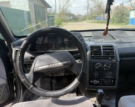 Зеленый ВАЗ 2110, объемом двигателя 1.5 л и пробегом 181 тыс. км за 1800 $, фото 12 на Automoto.ua