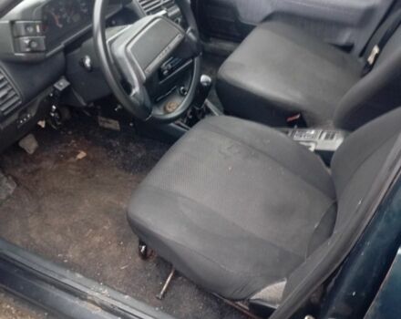 Зеленый ВАЗ 2110, объемом двигателя 1 л и пробегом 180 тыс. км за 900 $, фото 4 на Automoto.ua