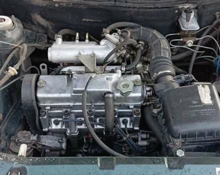 Зеленый ВАЗ 2110, объемом двигателя 1.5 л и пробегом 157 тыс. км за 1150 $, фото 3 на Automoto.ua