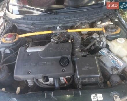 Зелений ВАЗ 2110, об'ємом двигуна 1.5 л та пробігом 238 тис. км за 1800 $, фото 5 на Automoto.ua