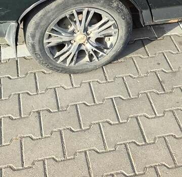 Зеленый ВАЗ 2110, объемом двигателя 1.5 л и пробегом 340 тыс. км за 850 $, фото 4 на Automoto.ua